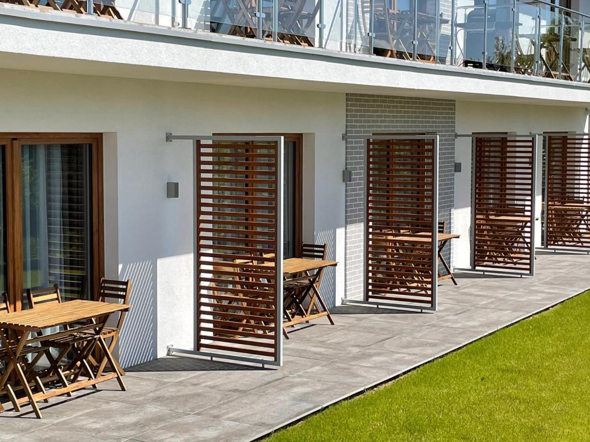 Hotel Royal Blue Port Rowy  Exterior foto